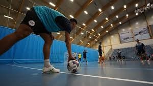 惨不忍睹！快船背靠背0胜5负，关键时刻比赛2胜9负